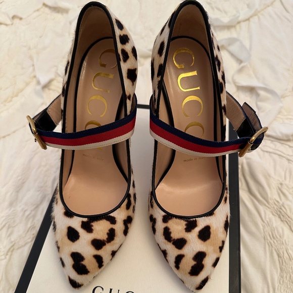 Gucci Heels - Picture 1 of 9